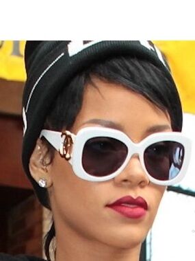 CHANEL Vintage Tortoiseshell Sunglasses